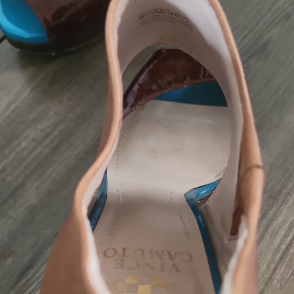 Vince Camuto Tan and Brown Heels with Blue Accents - Picture 5 of 6